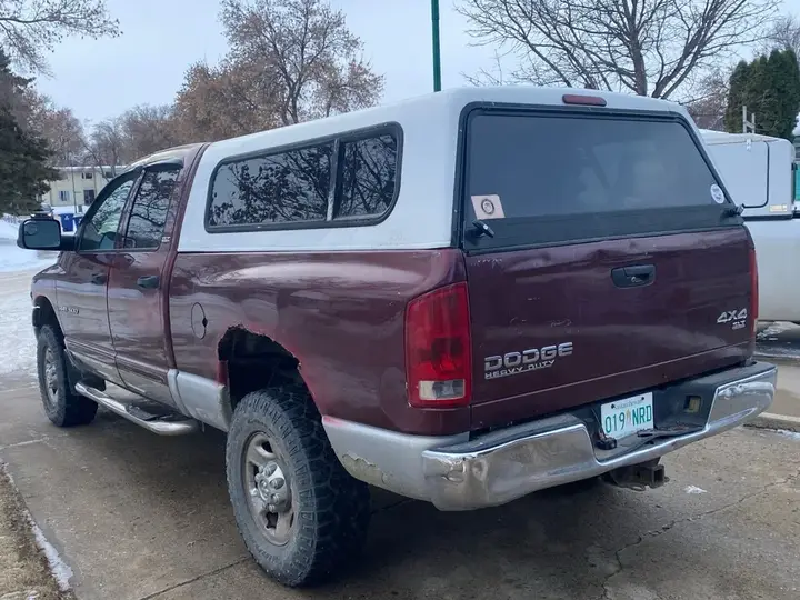 Dodge Ram 2500 2003 photo 3