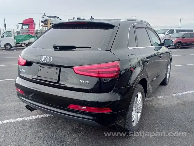 Audi Q3 2015 photo 4