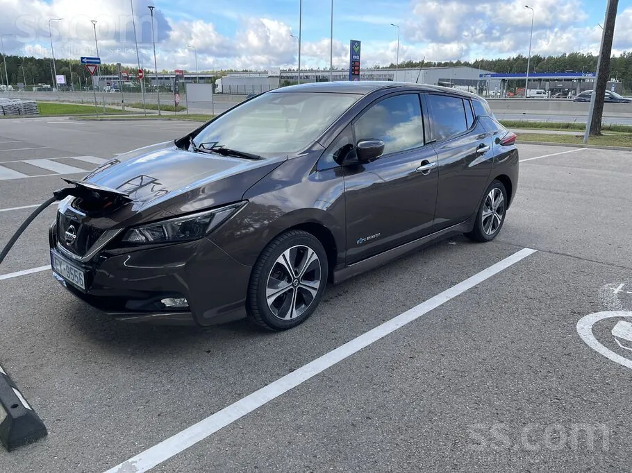 Nissan Leaf 2018 photo 3