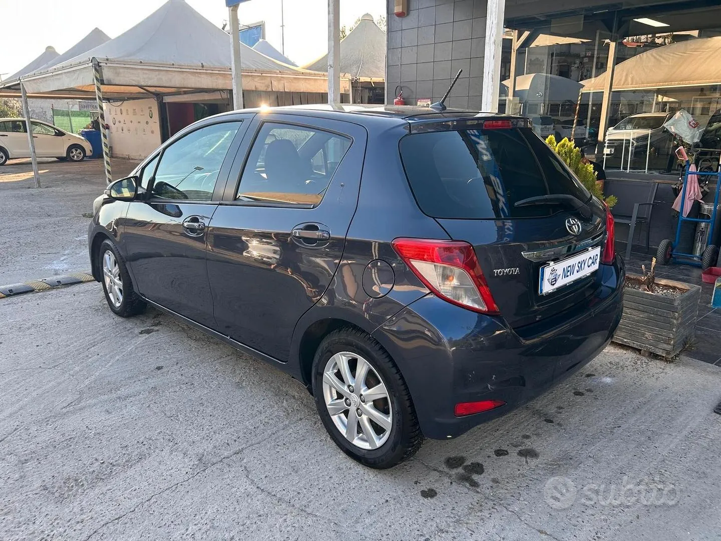 Toyota Yaris 2011 photo 5