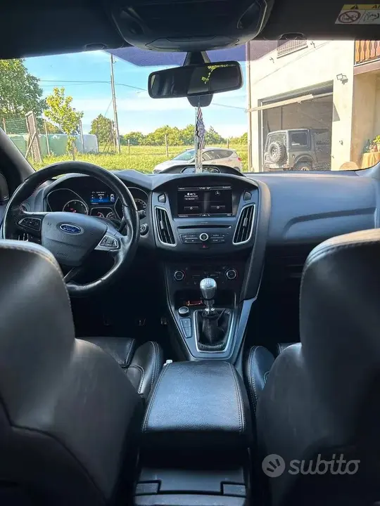 Ford Focus St 2017 photo 5