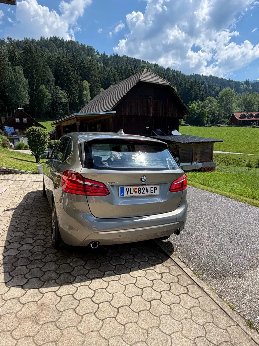 BMW 220D 2015 photo 3
