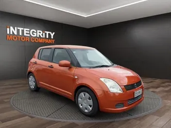 Suzuki Swift 2005 photo 2