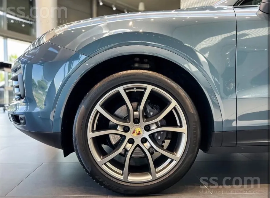 Porsche Cayenne 2023 photo 3
