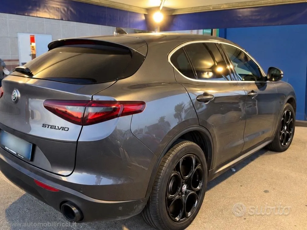 Alfa Romeo Stelvio 2018 photo 3