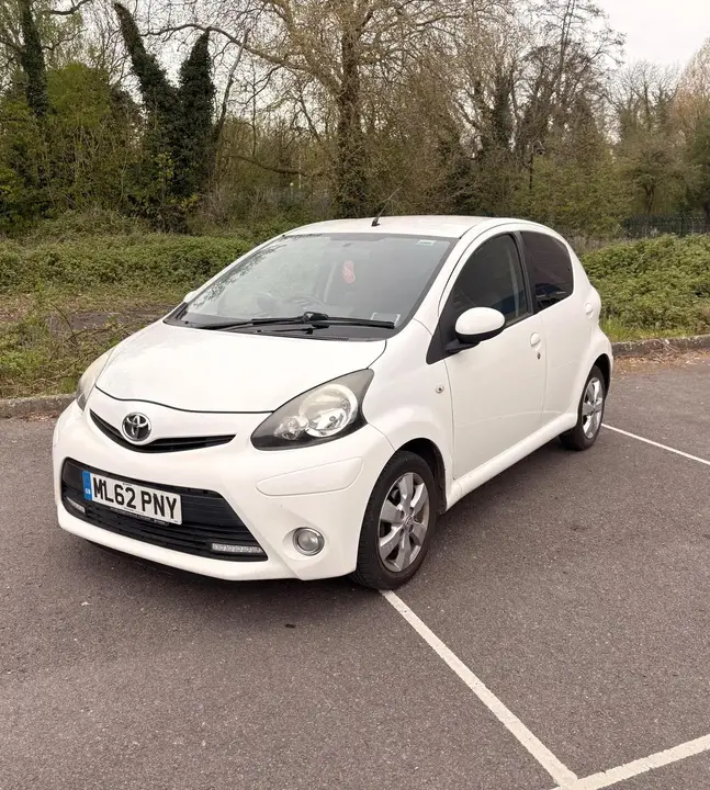 Toyota Aygo 2013 photo 2