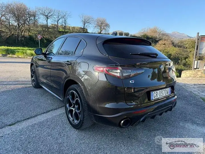 Alfa Romeo Stelvio 2023 photo 5