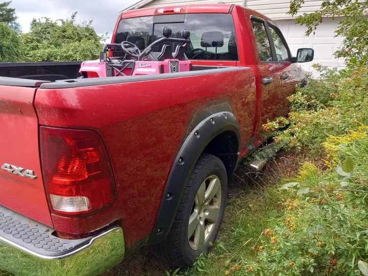 Dodge Ram 2010 photo 4