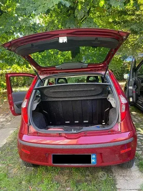 Fiat Punto 2009 photo 3