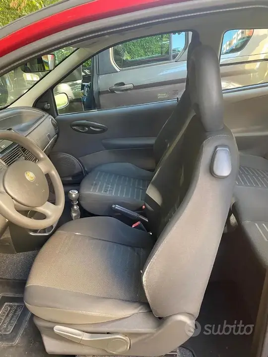 Fiat Punto 2009 photo 5