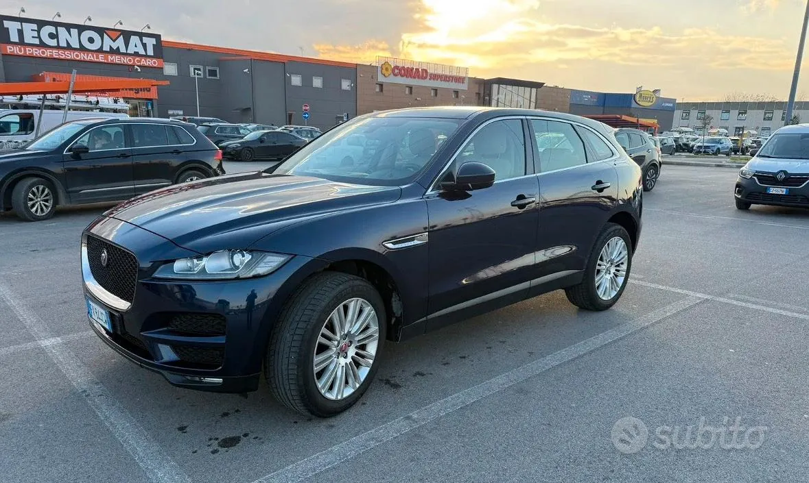 Jaguar F-Pace