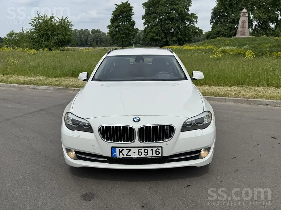 BMW 525 2012 photo 2