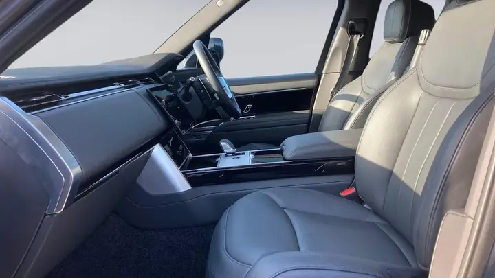 Land Rover Range Rover 2024 photo 3