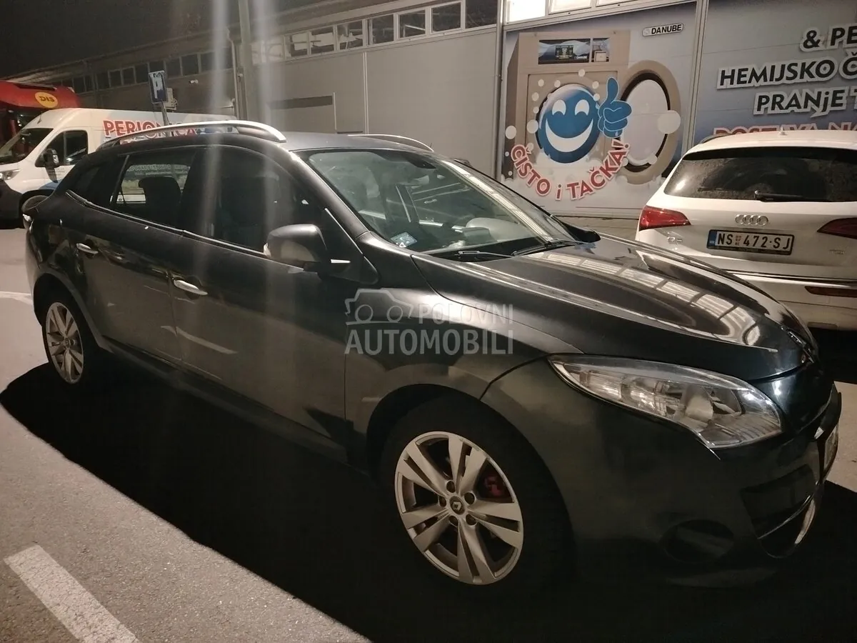 Renault Megane 2011 photo 2