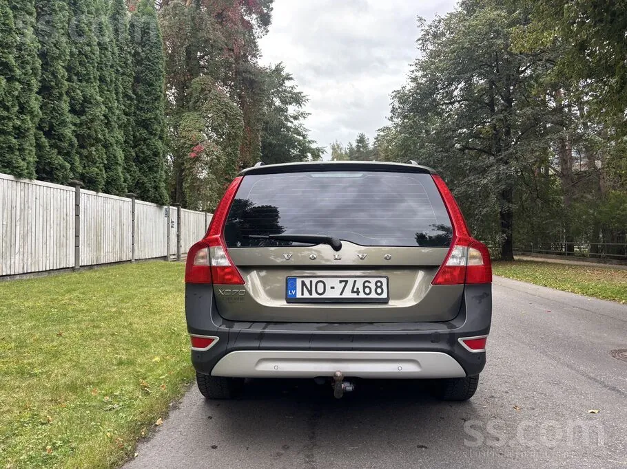 Volvo Xc 70 2012 photo 2