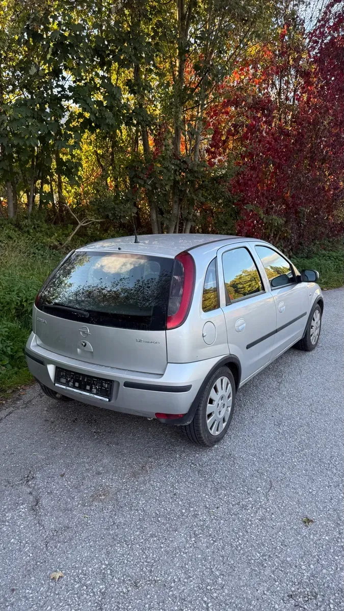 Opel Corsa 2005 photo 3