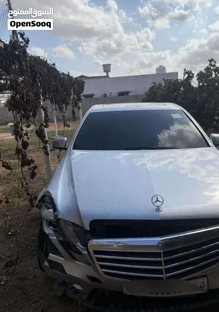 Mercedes-Benz E-Class 2011 photo 3