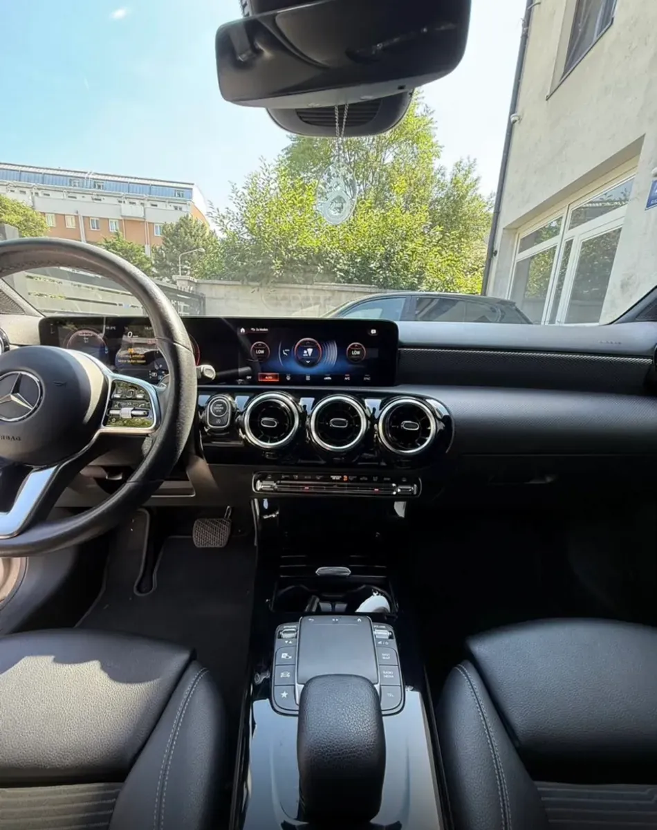Mercedes-Benz A-Class 2021 photo 3