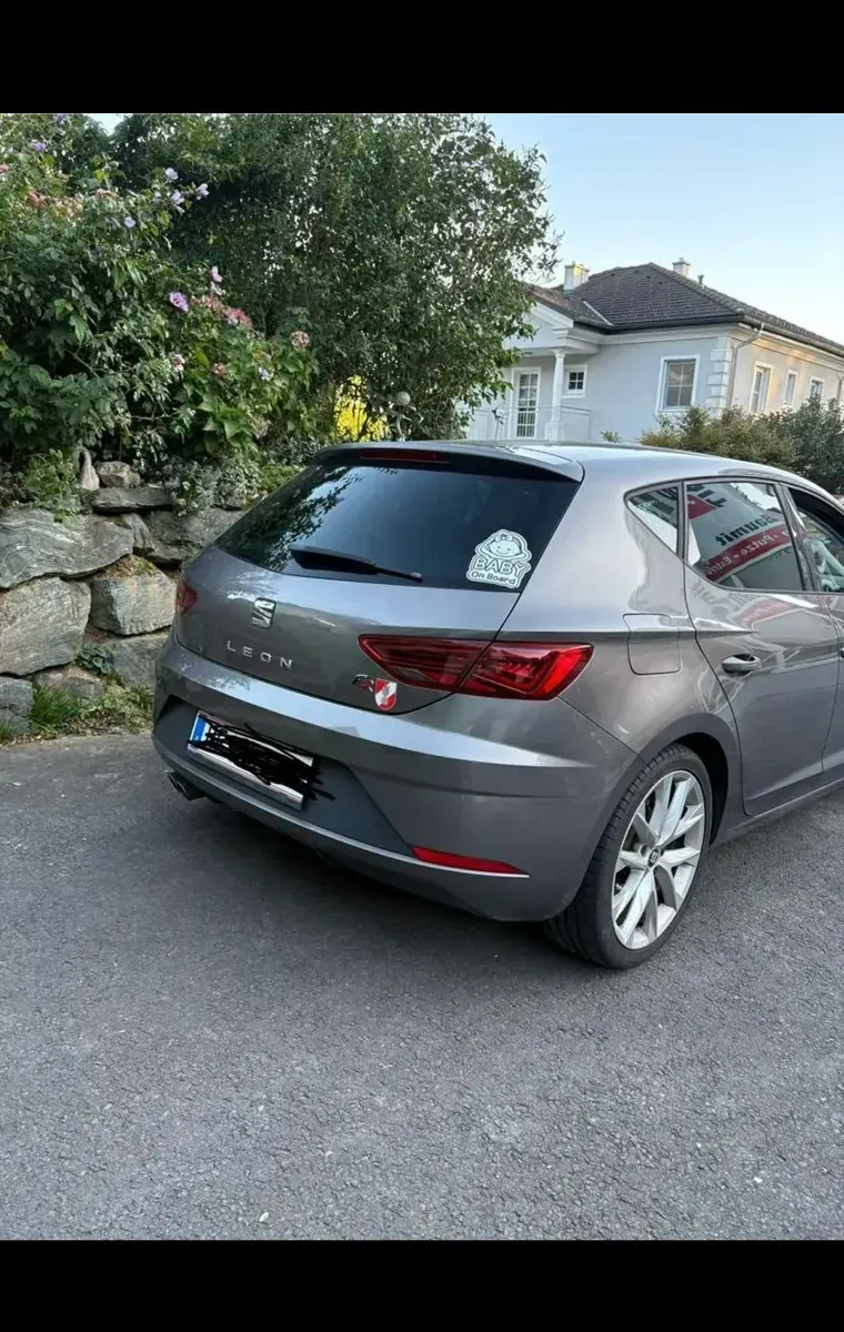 Seat Leon 2017 photo 2