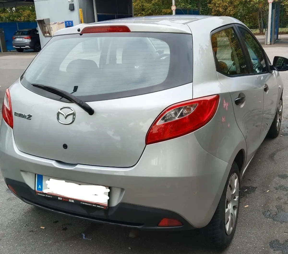 Mazda Mazda2 2008 photo 2