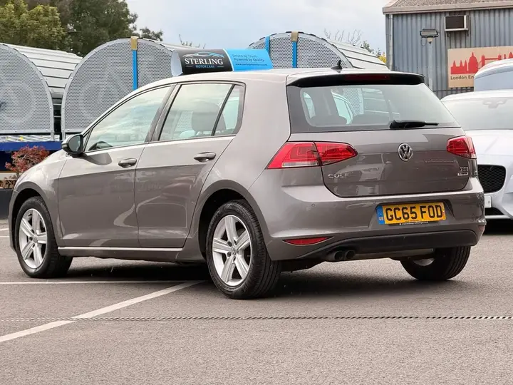 Volkswagen Golf 2016 photo 2