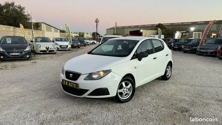 Seat Ibiza 2012 photo 2