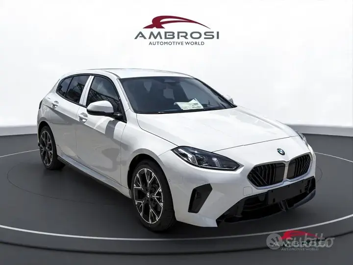 BMW 118 2026 photo 2