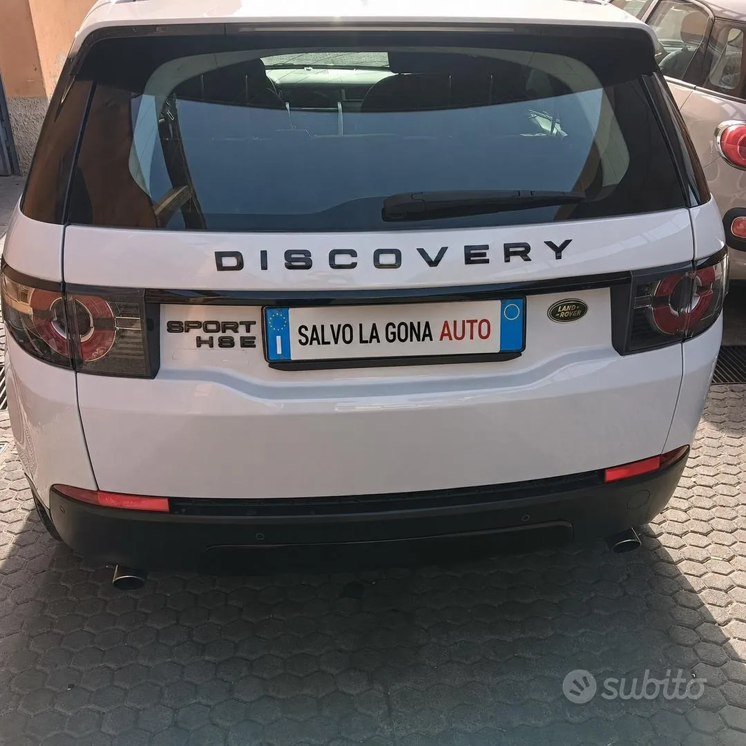 Land Rover Discovery Sport 2016 photo 2