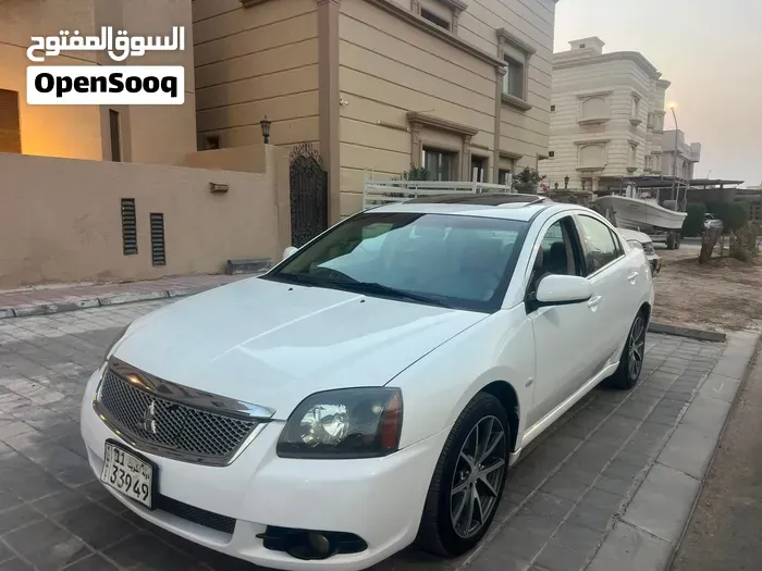 Mitsubishi Galant