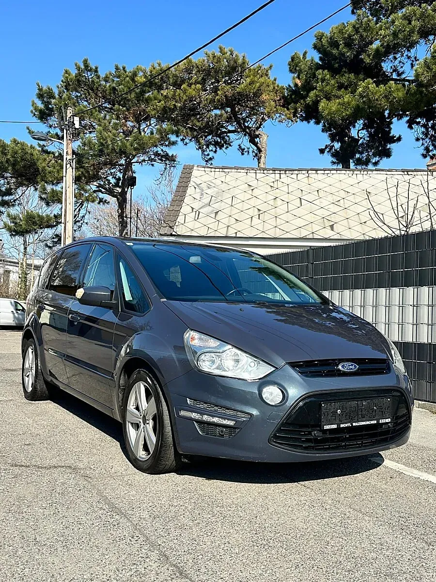 Ford S-Max