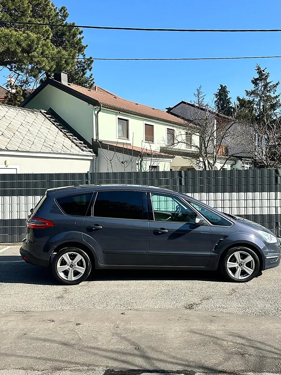 Ford S-Max 2014 photo 3
