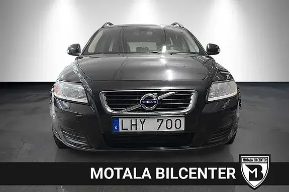 Volvo V50 2011 photo 2