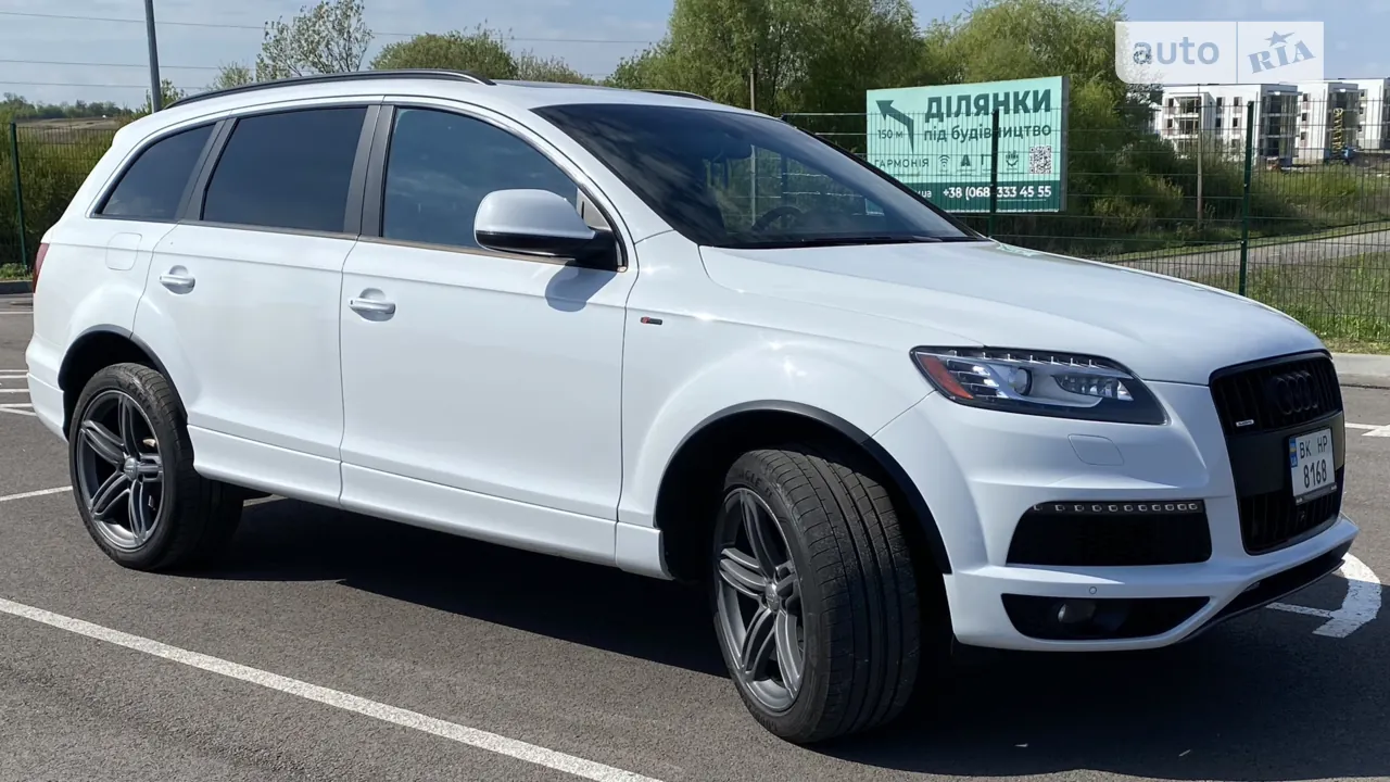 Audi Q7 2015 photo 2