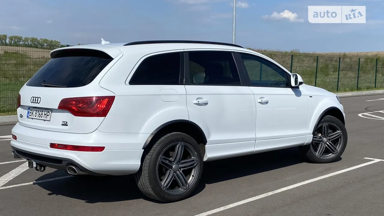 Audi Q7 2015 photo 3