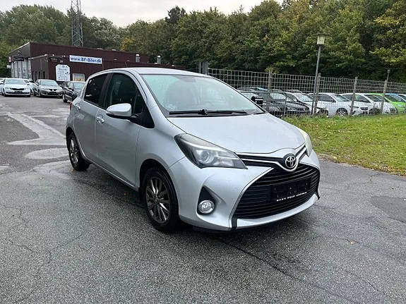 Toyota Yaris 2016 photo 3