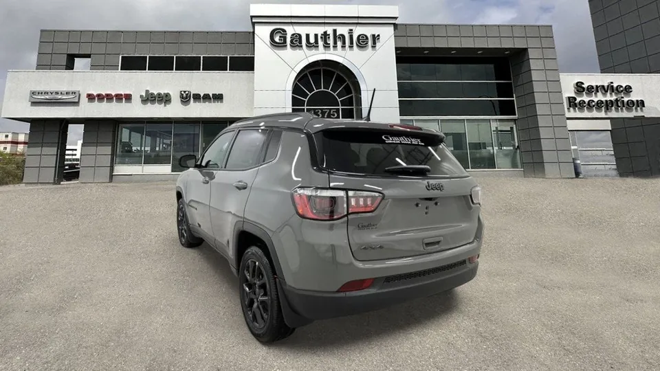 Jeep Compass 2026 photo 4