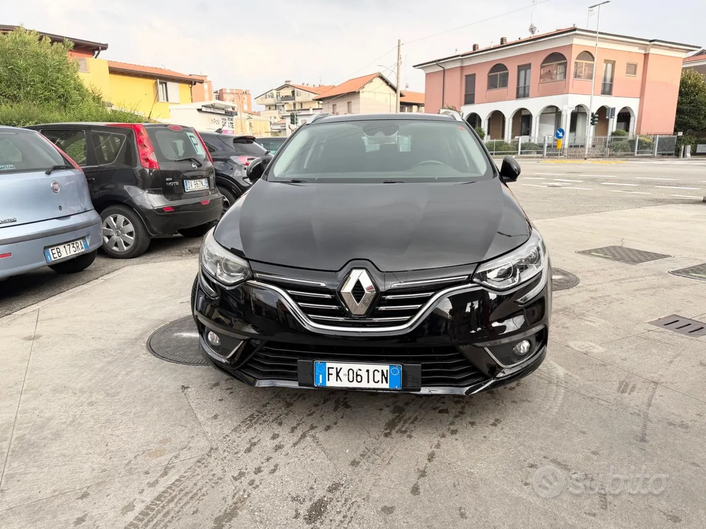 Renault Megane 2017 photo 2