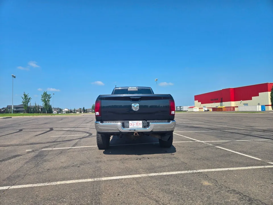 Ram 3500 Laramie 2013 photo 3
