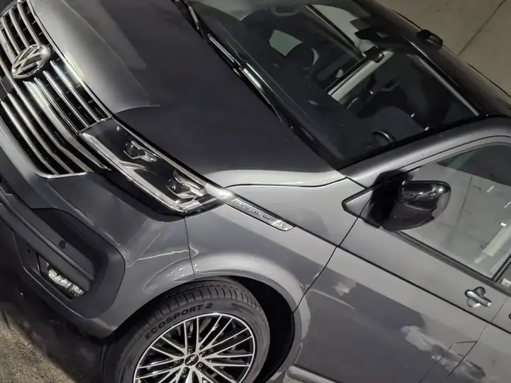 Volkswagen Multivan 2021 photo 2