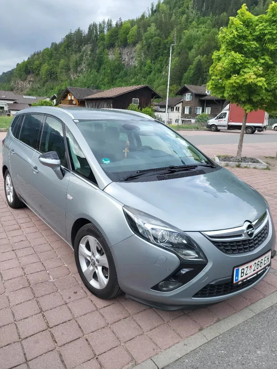 Opel Zafira Tourer
