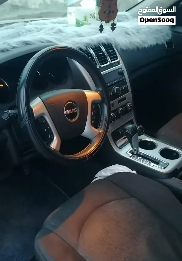 GMC Acadia 2012 photo 4