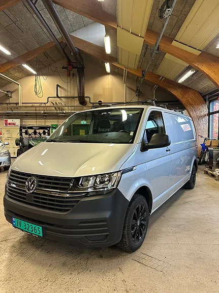 Volkswagen Transporter 2020 photo 2