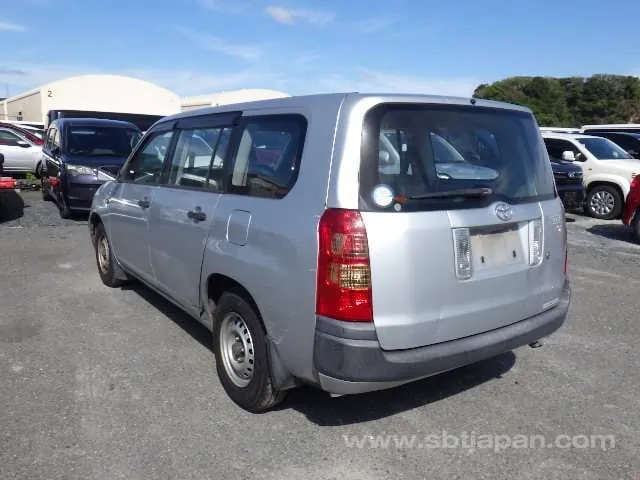 Toyota Succeed Van 2003 photo 3