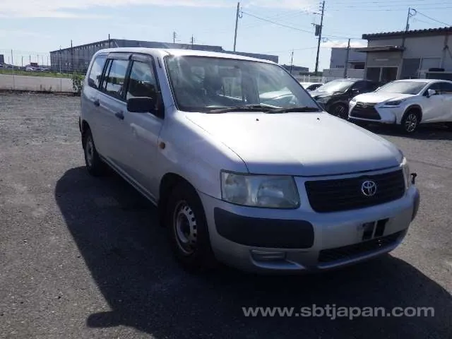 Toyota Succeed Van