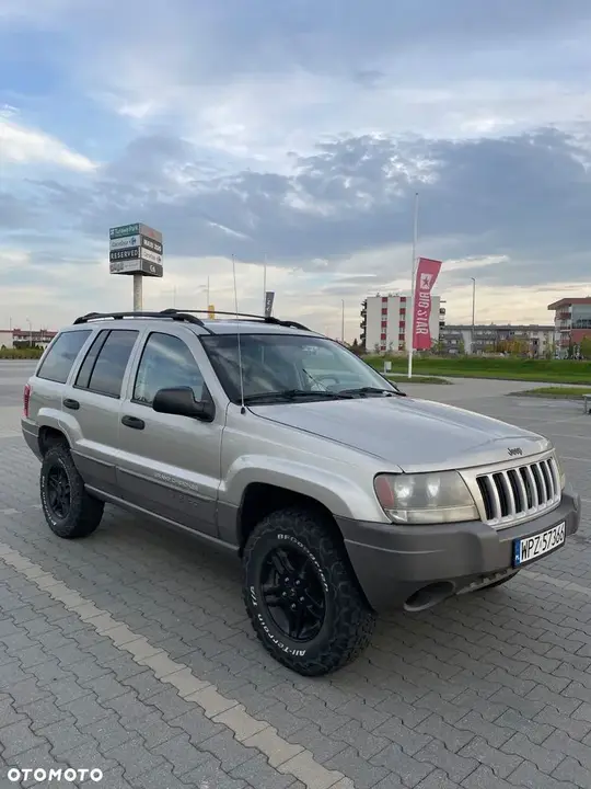 Jeep Grand Cherokee 2004 photo 2