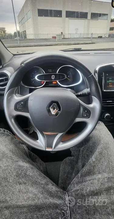 Renault Clio 2014 photo 4