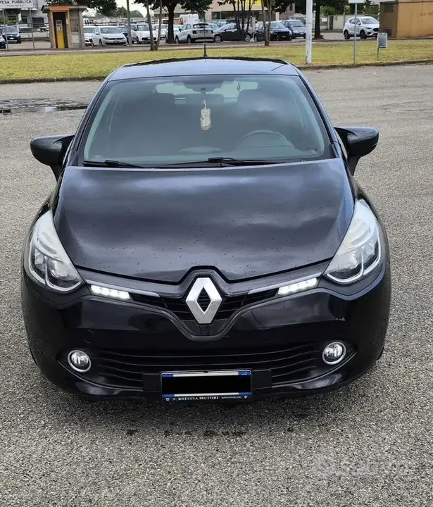 Renault Clio 2014 photo 2
