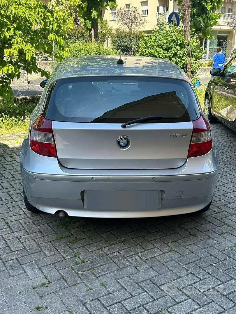 BMW 118D 2005 photo 3