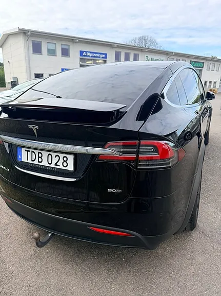 Tesla Model X 2017 photo 4