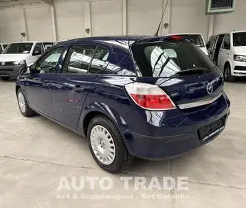 Opel Astra 2004 photo 3
